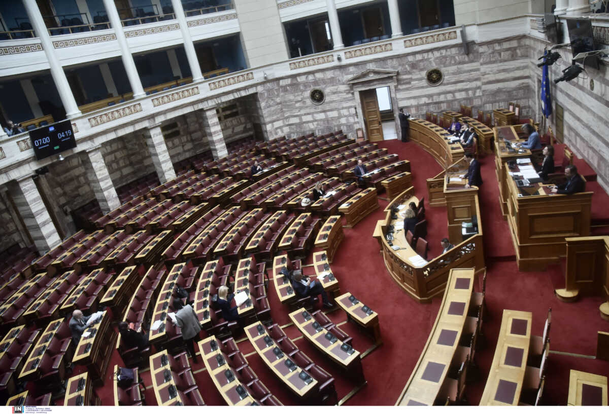 Τι περιλαμβάνει ο νέος προϋπολογισμός που ψηφίζεται σήμερα και το μέτρο – έκπληξη