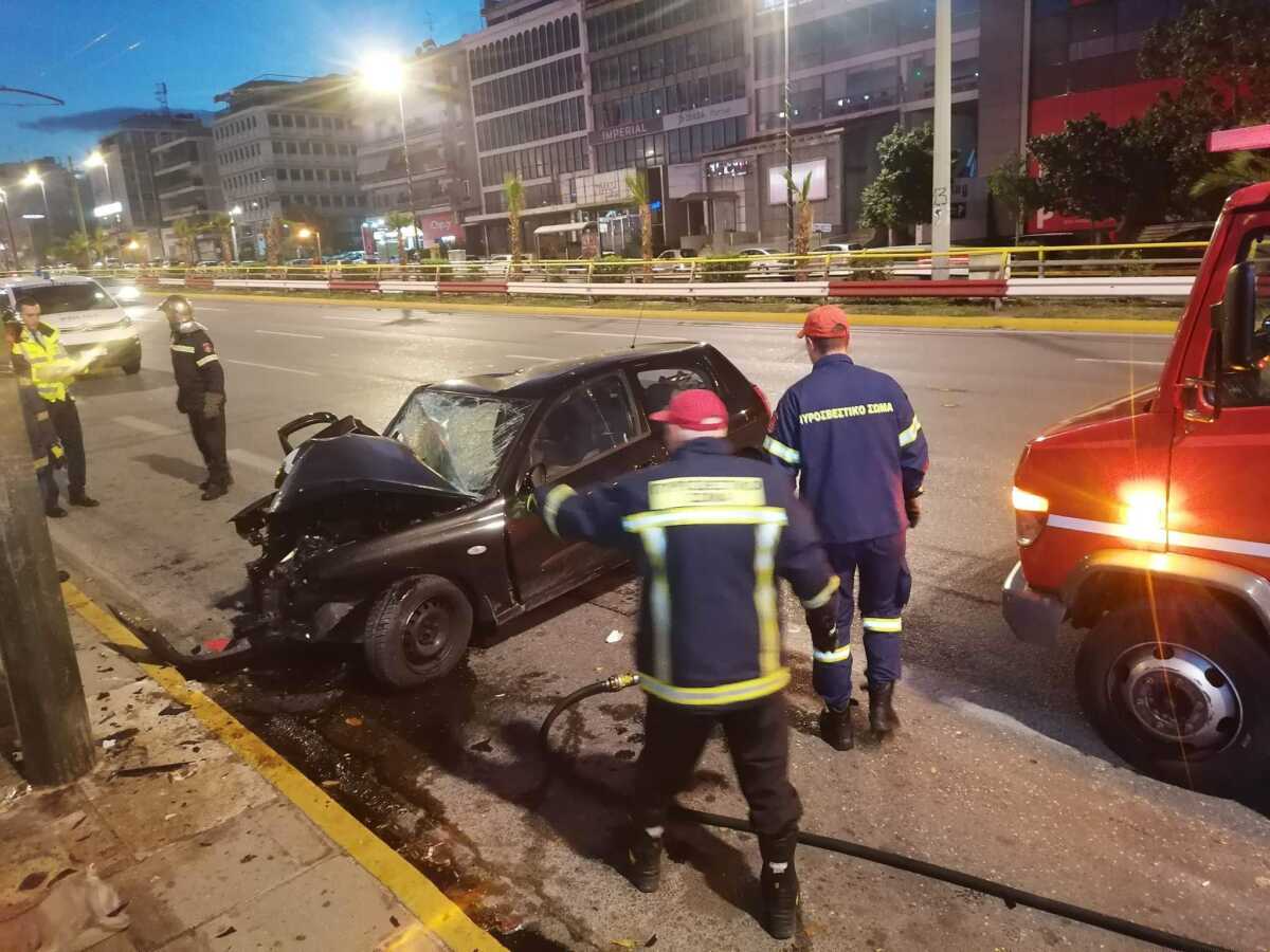 Σοβαρό τροχαίο στη Λεωφόρο Συγγρού με έναν τραυματία