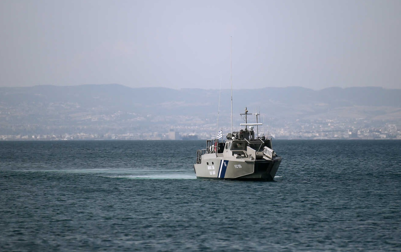 Κρήτη: Επιχείρηση διάσωσης για 80 μετανάστες πάνω σε ακυβέρνητο ιστιοφόρο