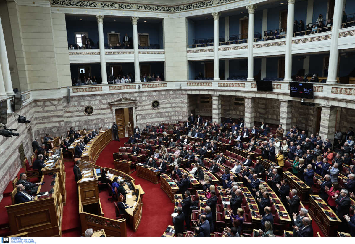 Ρυθμίσεις οφειλών: Ψηφίστηκε στη Βουλή η τροπολογία για τον εξωδικαστικό μηχανισμό