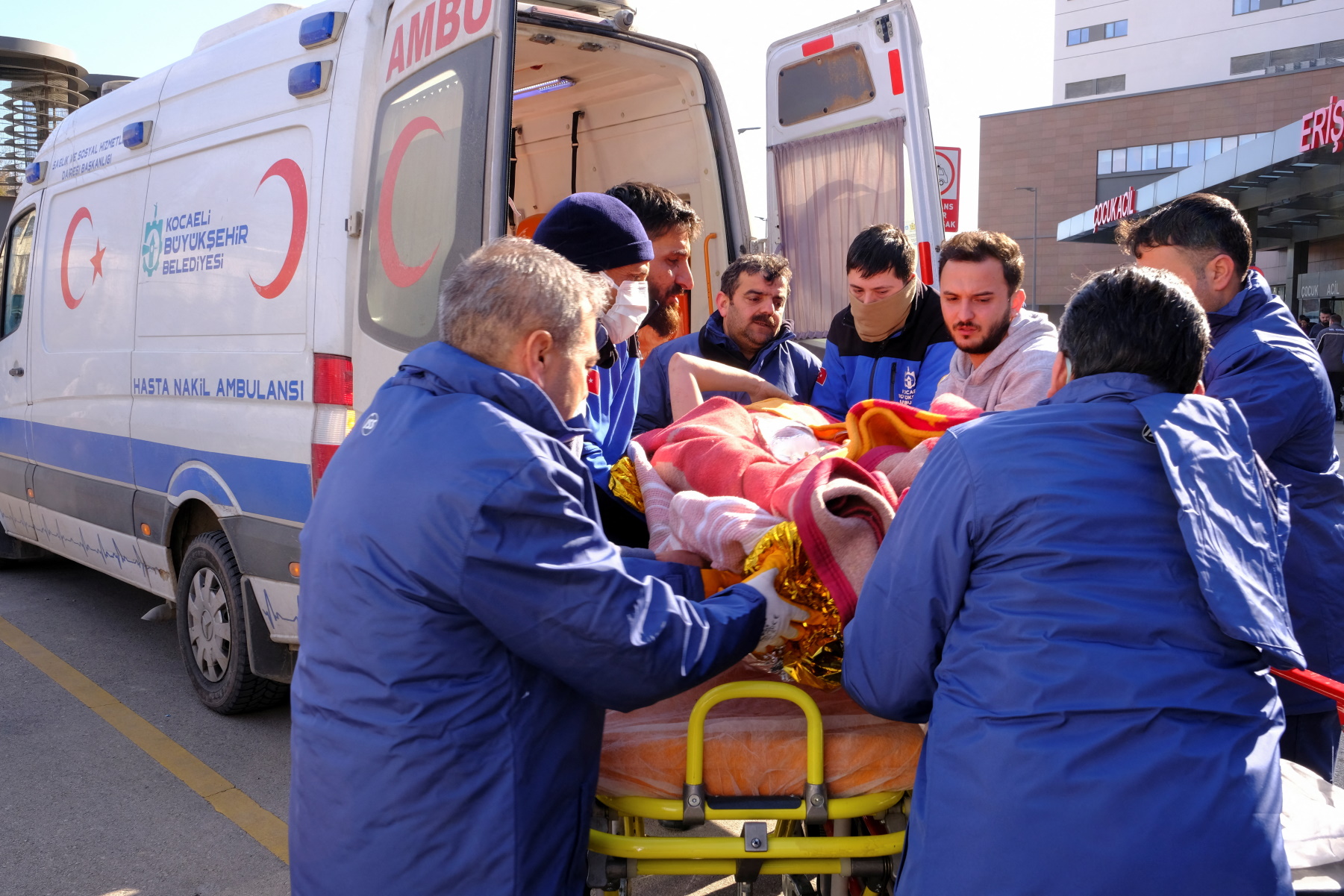 Σεισμός στην Τουρκία: Πάνω από 1.500 γιατρούς και διασώστες στέλνει η Ευρωπαϊκή Ένωση
