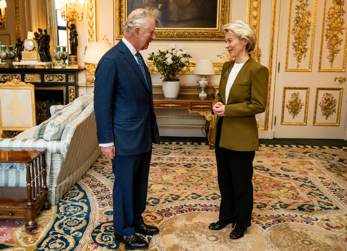 Brexit: Ο ρόλος του βασιλιά Καρόλου στη νέα συμφωνία για τη Βόρεια Ιρλανδία