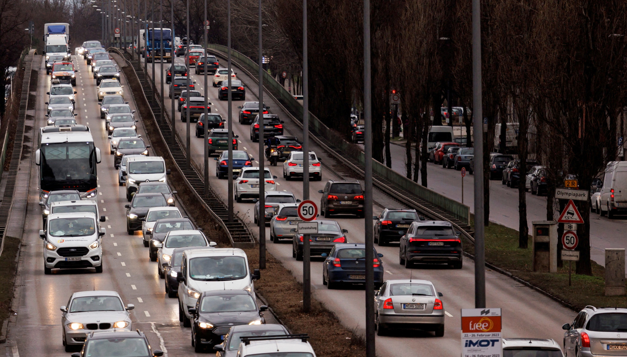 Αυτοκίνητα: Έρχεται αύξηση 2.000 ευρώ τα επόμενα 12 χρονια – Θα «κοπεί» το 90% με κινητήρες εσωτερικής καύσης