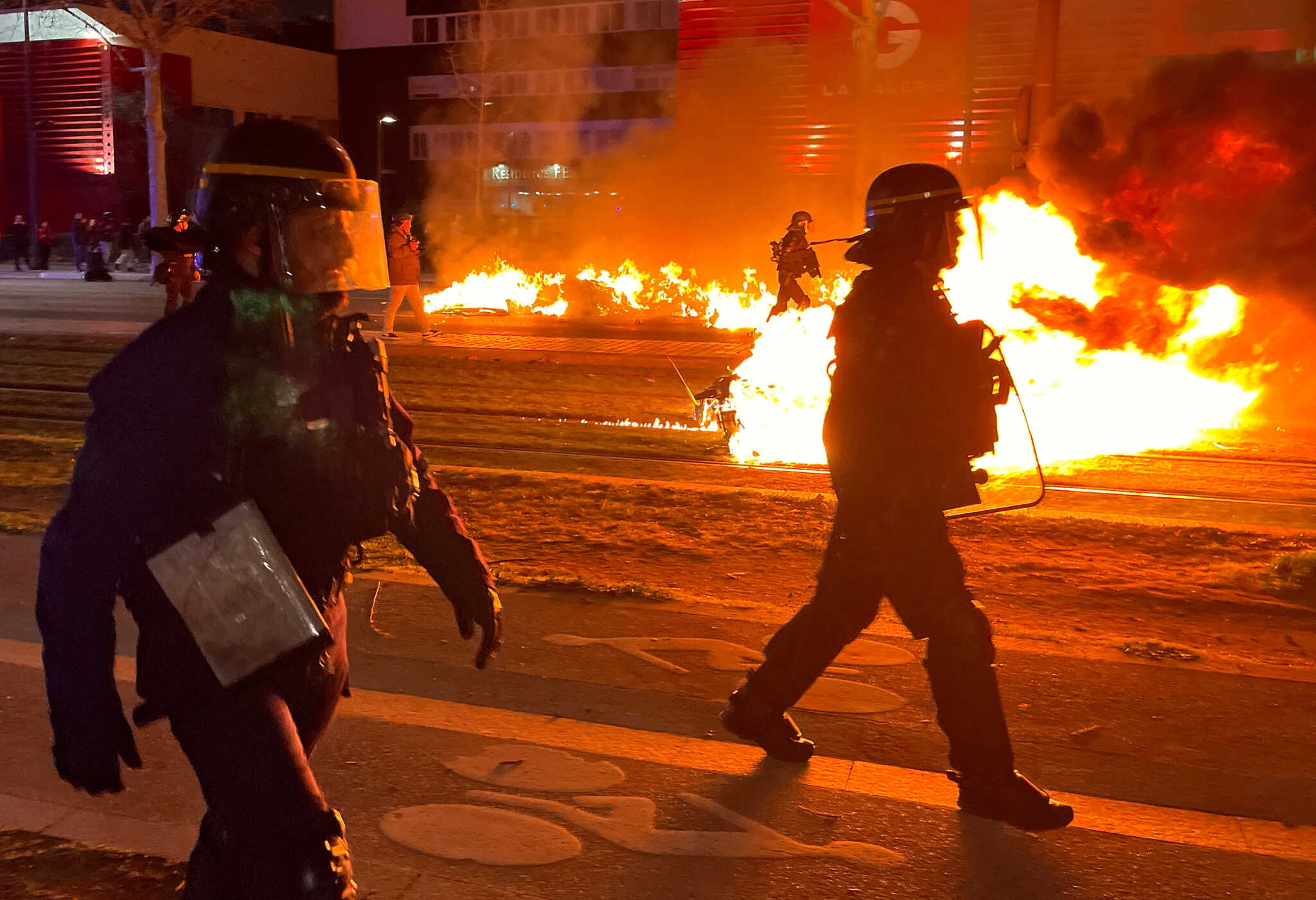 Поджоги во франции