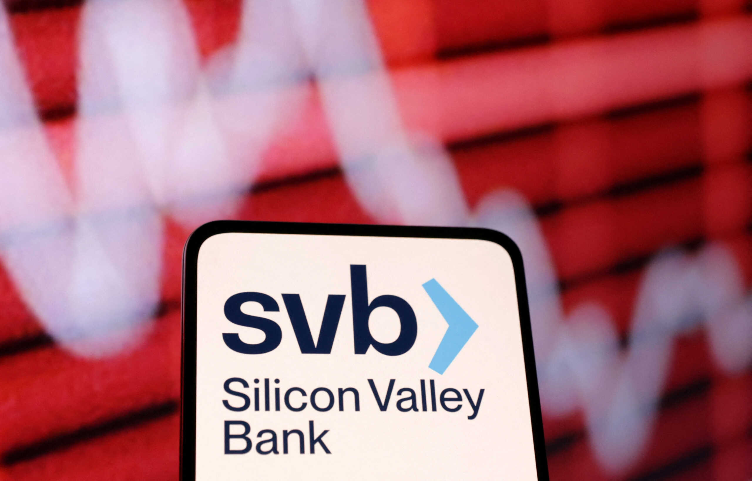 Silicon Valley Bank: Δημοκρατικοί βουλευτές ζητούν να ερευνηθεί ο ρόλος της Goldman Sachs στην κατάρρευση της