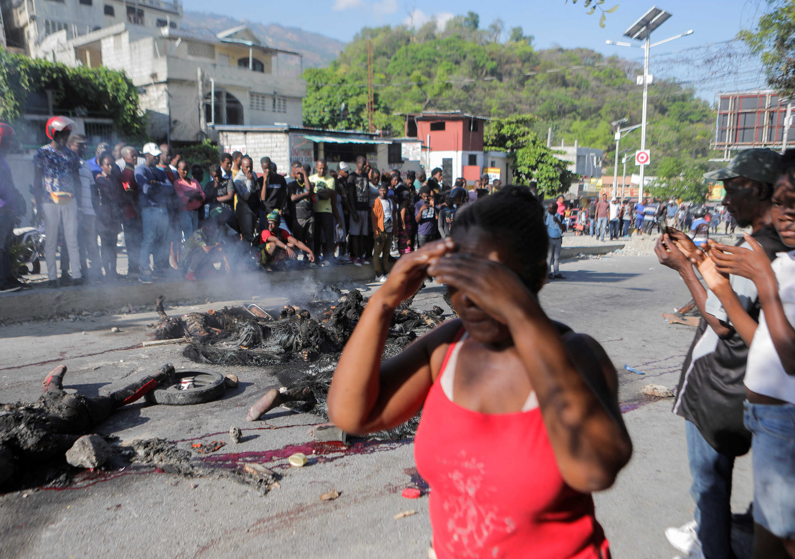 Αϊτή: Πάνω από 10 μέλη συμμορίας κάηκαν ζωντανά στη μέση του δρόμου