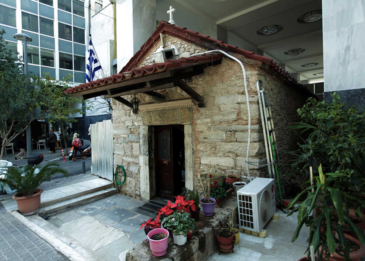 Αγία Δύναμη, το «άγνωστο» εκκλησάκι που είναι στο κέντρο της Αθήνας