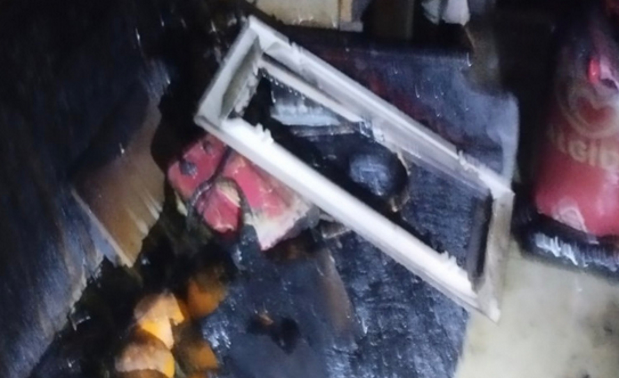 Ηράκλειο: Φωτιά κατέστρεψε μεζονέτα, δείτε εικόνες από το εσωτερικό της