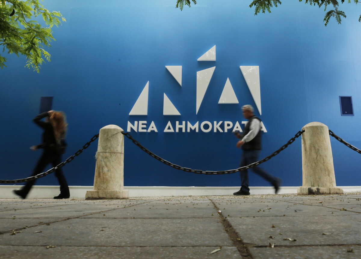 Εκλογές 2023 – ΝΔ για επιθέσεις σε εκλογικά της περίπτερα: Οι γνωστοί θρασύδειλοι τραμπούκοι θα πάρουν απάντηση την Κυριακή