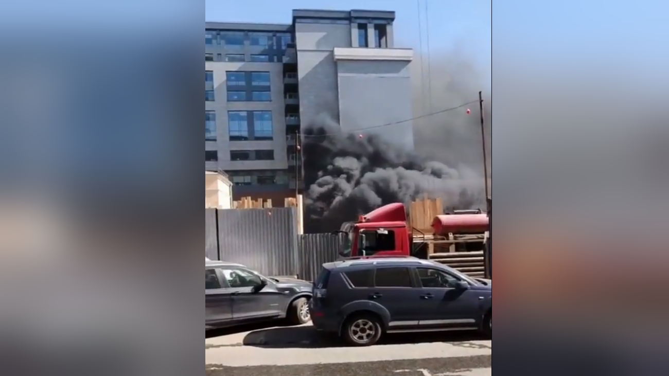 Ρωσία: Φωτιά δίπλα σε μεγάλο ξενοδοχείο στο κέντρο της Μόσχας
