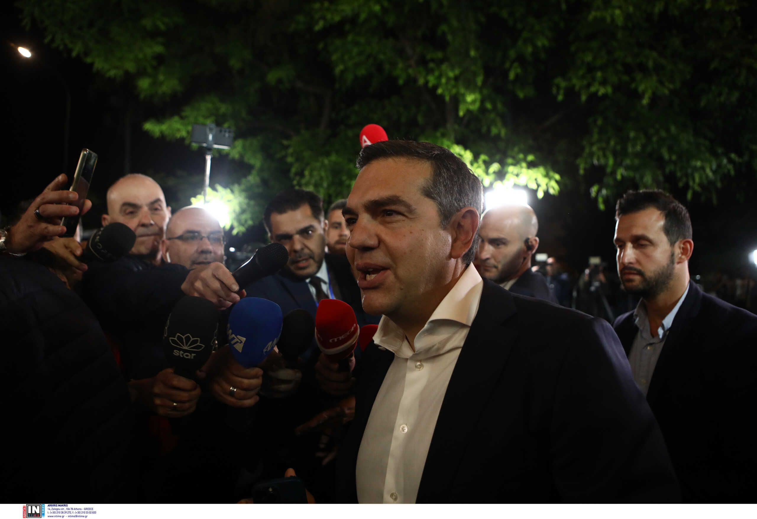 Δεν παραιτείται ο Αλέξης Τσίπρας σύμφωνα με πληροφορίες του newsit.gr – Έδωσε συγχαρητήρια σε Μητσοτάκη