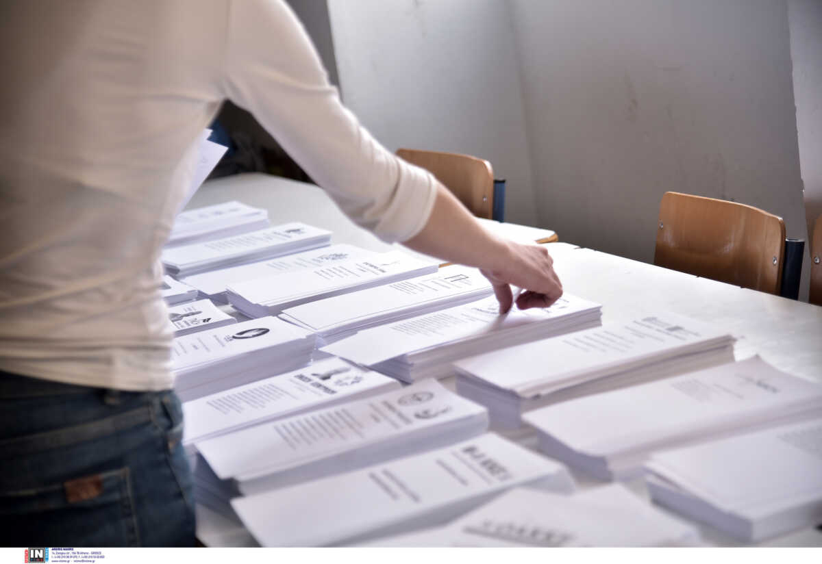 Εκλογές 2023 – Πύργος: Ένταση για τη σειρά των ψηφοδελτίων σε εκλογικό κέντρο