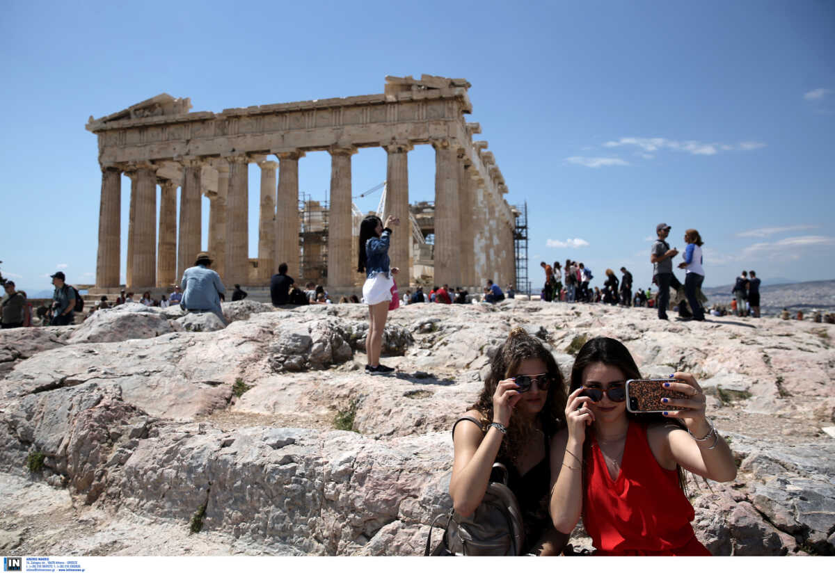 Τουρισμός: Στα 16,1 εκατομμύρια οι αφίξεις έως τον Ιούλιο – Τα σκήπτρα Γερμανοί και Βρετανοί επισκέπτες