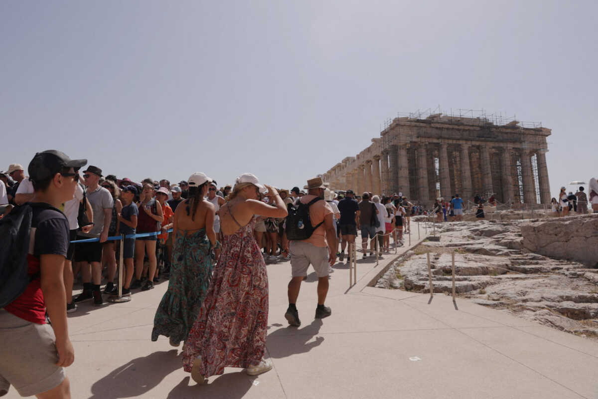 Καύσωνας Κλέων: Τροποποιείται το ωράριο λειτουργίας της Ακρόπολης και το Σάββατο