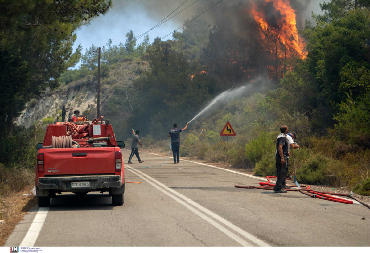Αρτοποιός: 61 φωτιές τις τελευταίες 24 ώρες, 90 σε εξέλιξη σε όλη την Ελλάδα