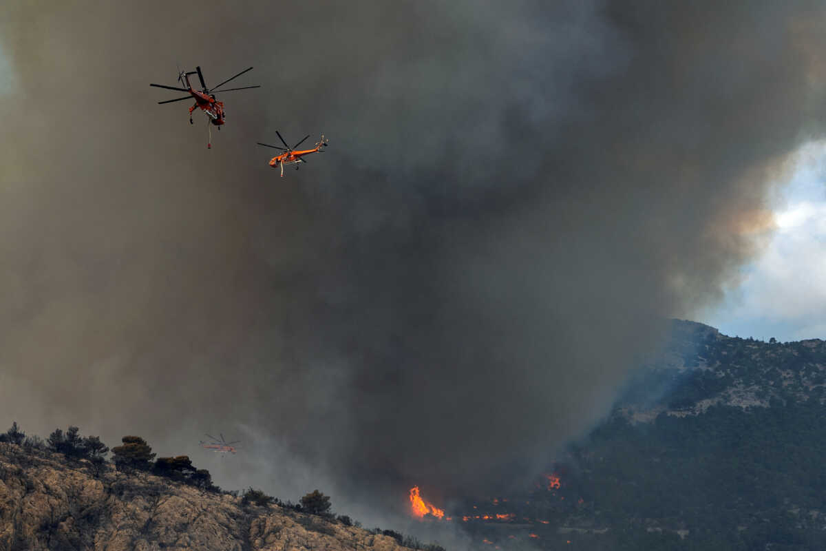 Meteo για φωτιές στην Ελλάδα: Πάνω από 1.200.000 στρέμματα κάηκαν έως 23 Αυγούστου – Τρεις φορές περισσότερα από το 2006