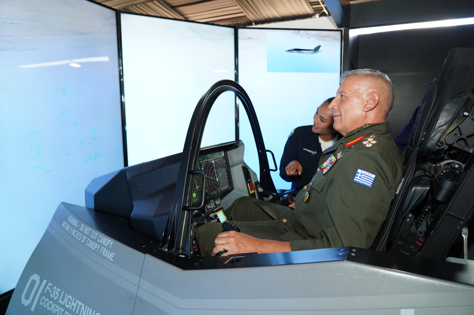 Athens Flying Week 2023: Στο cockpit του F-35 ο Αρχηγός ΓΕΕΘΑ Κωνσταντίνος Φλώρος