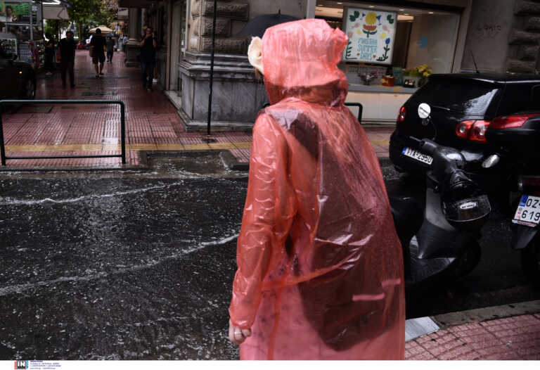 «Έρχονται» βροχές και καταιγίδες με ισχυρούς βοριάδες από σήμερα έως και Τετάρτη - Καμπανάκι Μαρουσάκη για πλημμύρες