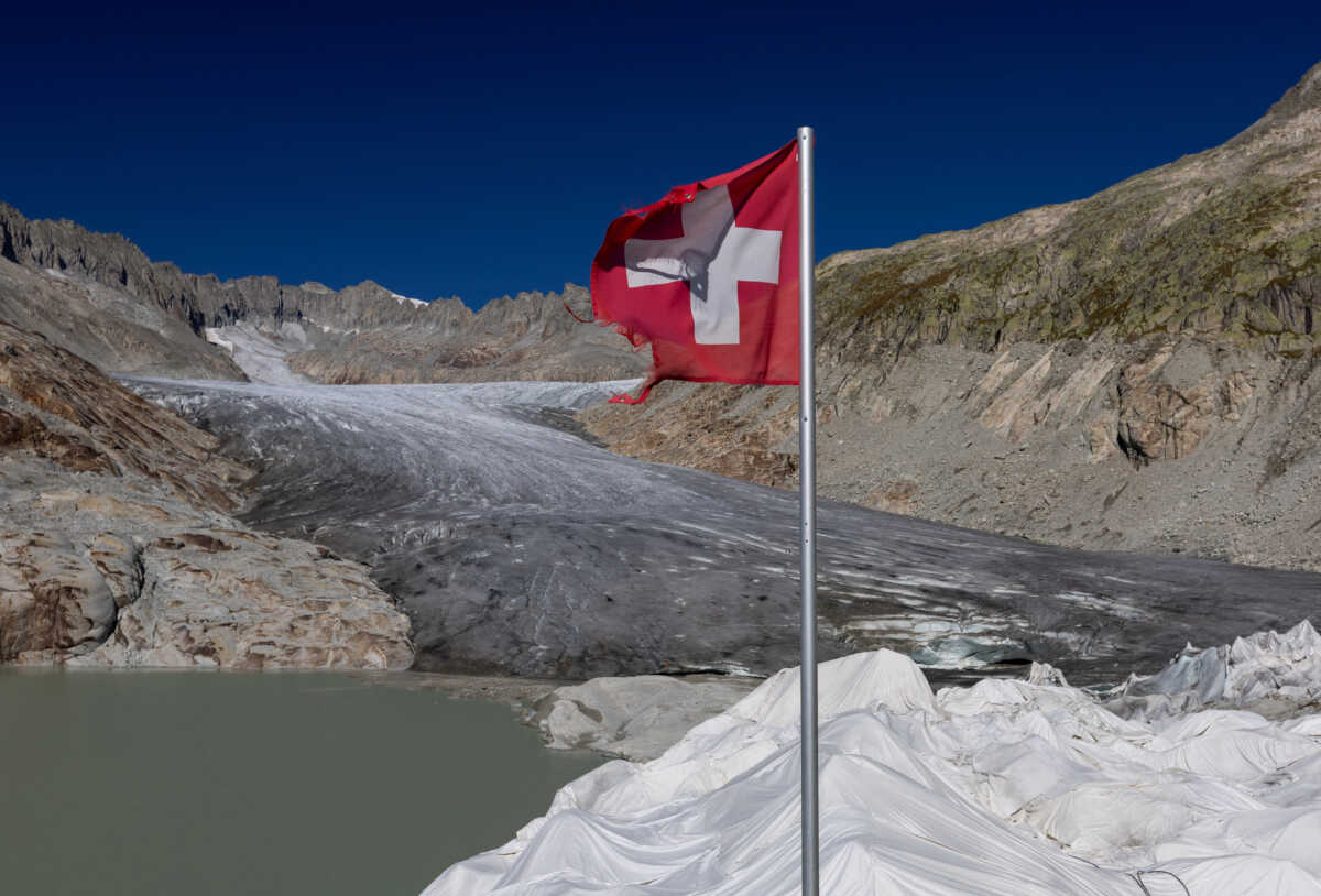 Ελβετία: Οι παγετώνες συρρικνώθηκαν τα 2 τελευταία χρόνια όσο την περίοδο 1960 – 1990
