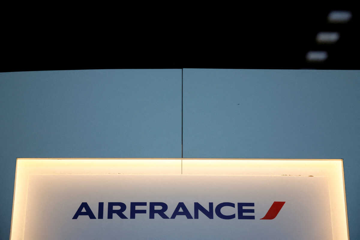 Γαλλία: Εκκενώθηκαν 10 αεροδρόμια μετά τις απειλές για τοποθέτηση βόμβας