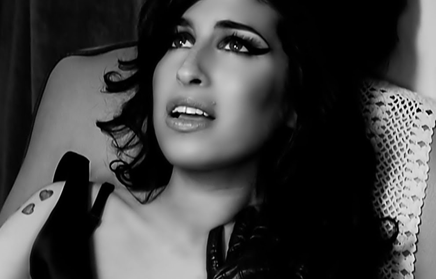 Amy Winehouse: Το Back to Black ξεπέρασε το 1 δισεκατομμύριο προβολές στο YouTube