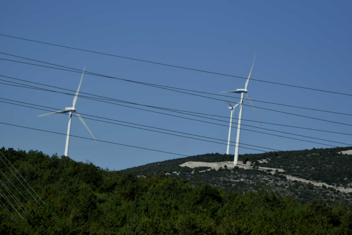 Η Κομισιόν ενέκρινε τη νέα νομοθεσία για τις ανανεώσιμες πηγές ενέργειας