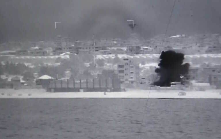 Το Ισραήλ σφυροκοπά τη Χαμάς και από τη θάλασσα - Βίντεο ντοκουμέντο από τη σφοδρή επίθεση του 13ου Στόλου