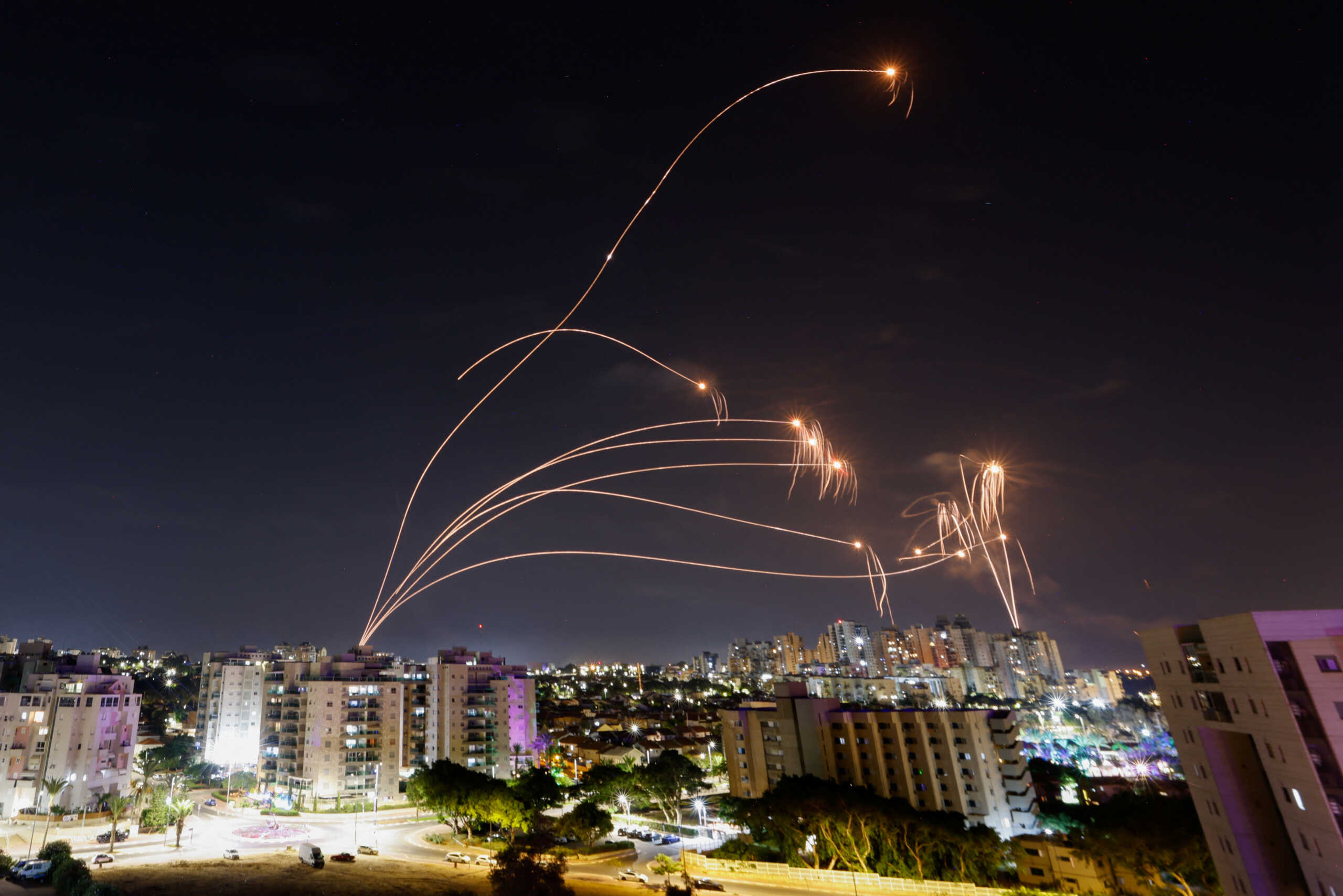Μέση Ανατολή: Έτοιμο το Ισραήλ για τη μεγάλη χερσαία επιχείρηση στη Γάζα – Εικόνες φρίκης