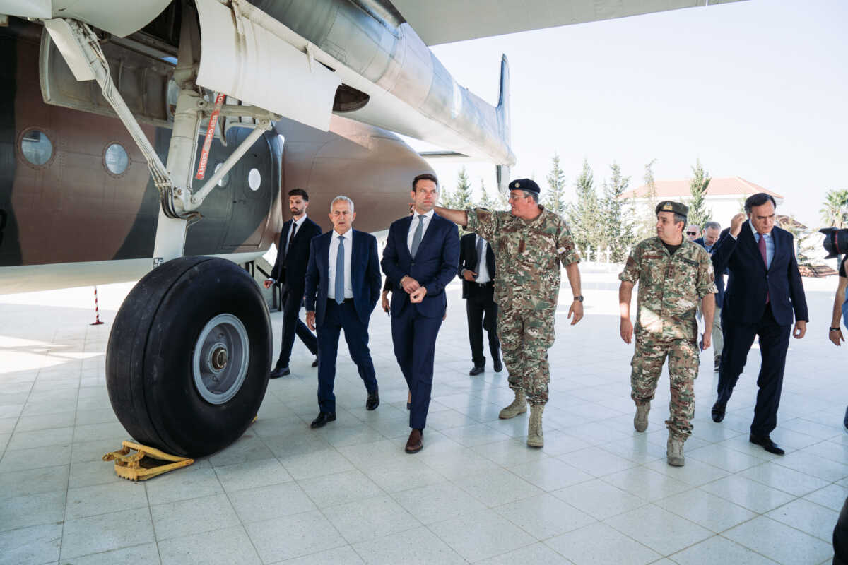 Στέφανος Κασσελάκης: Συνάντηση στην Κύπρο με τον Νίκο Χριστοδουλίδη – Κατέθεσε στεφάνι σε τόπους μαρτυρίας