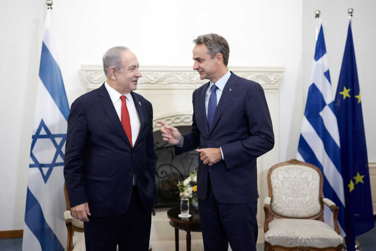 Στο Ισραήλ Μητσοτάκης και Γεραπετρίτης - Συνάντηση του πρωθυπουργού με τον Νετανιάχου