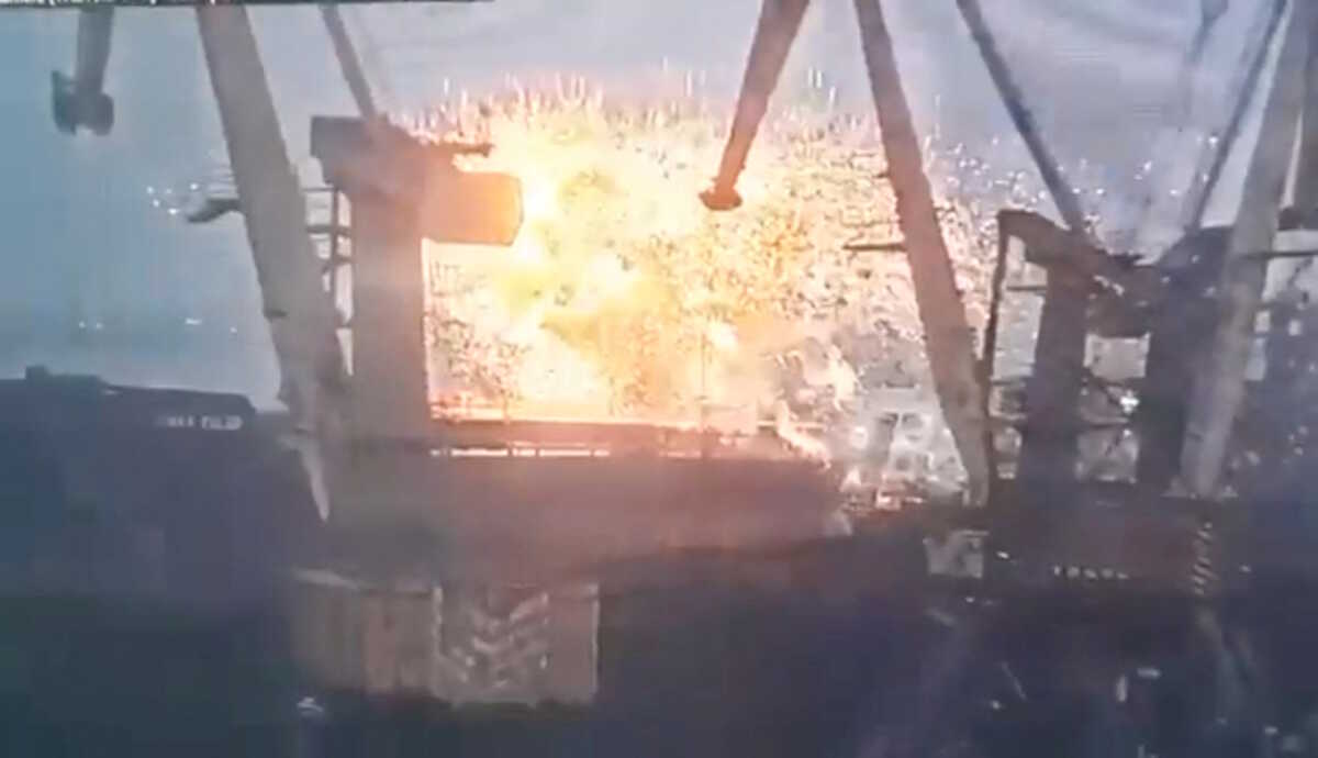 Πόλεμος στην Ουκρανία: Ρωσική πυραυλική επίθεση στο λιμάνι της Οδησσού