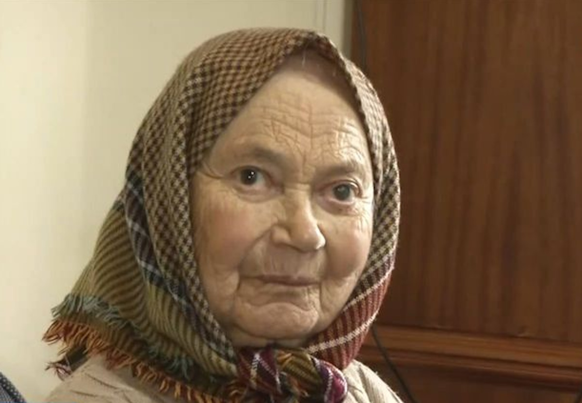 Μεσολόγγι: Συγκινεί η 89χρονη που δώρισε ασθενοφόρο – «Ο σύζυγός μου ήταν άρρωστος 12 χρόνια»