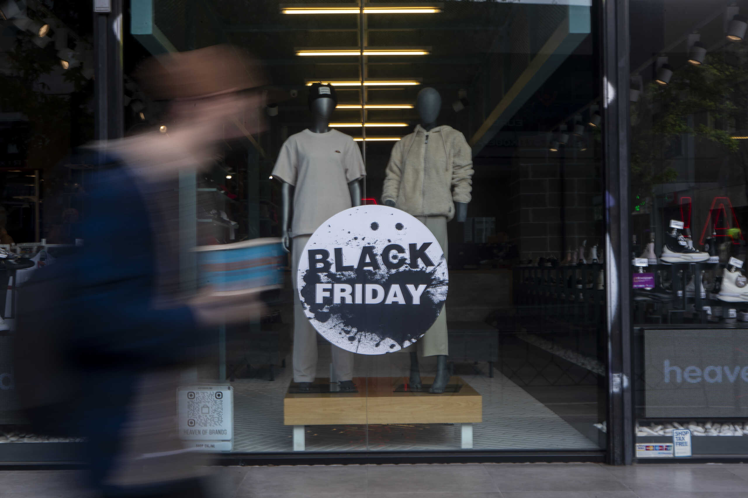 Black Friday 2023: Σε ρυθμούς προσφορών τα καταστήματα – Τι να προσέξετε στις αγορές σας