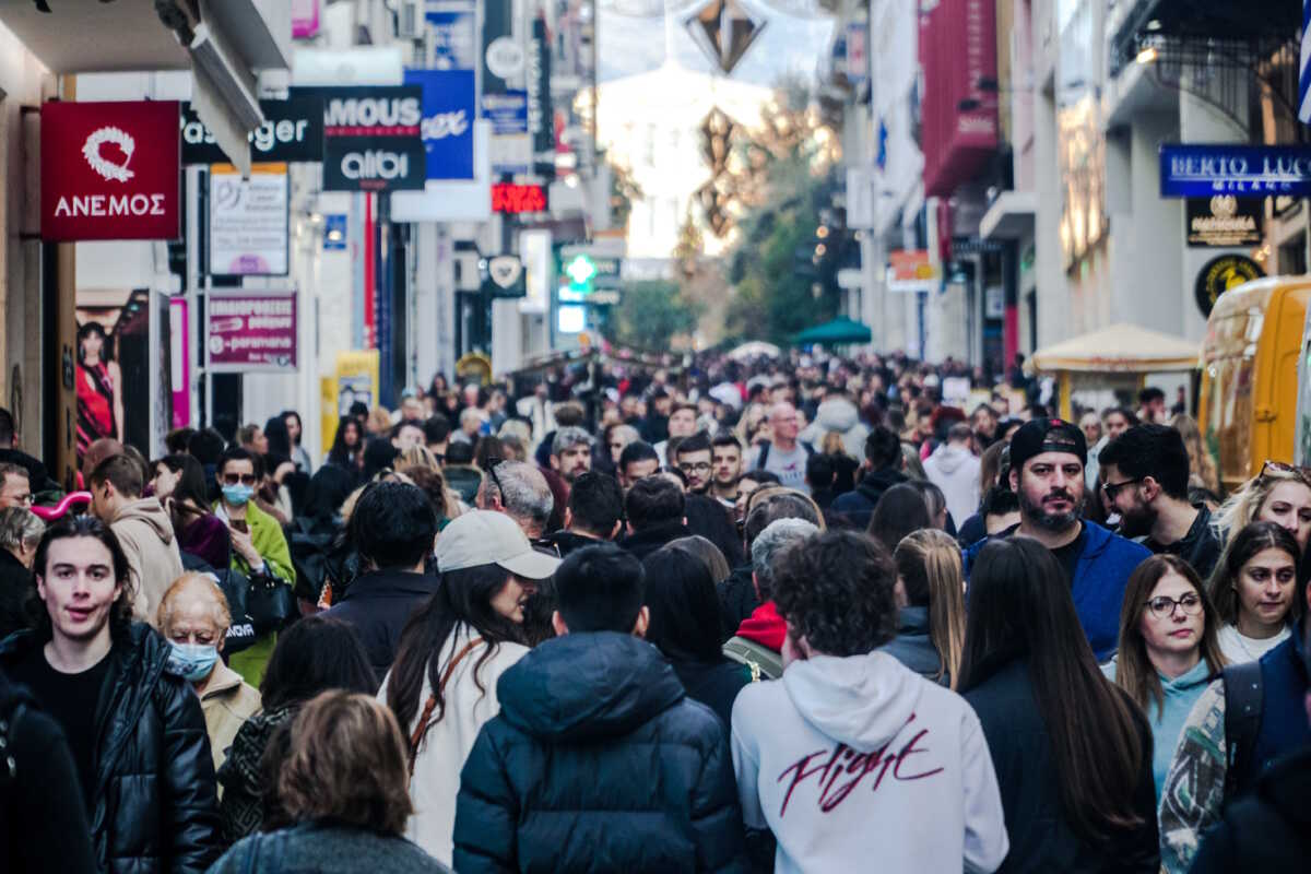 Κορονοϊός – Γκίκας Μαγιορκίνης: Δεν έχουμε φτάσει ακόμα στο αποκορύφωμα αλλά δεν χρειάζονται οριζόντια μέτρα