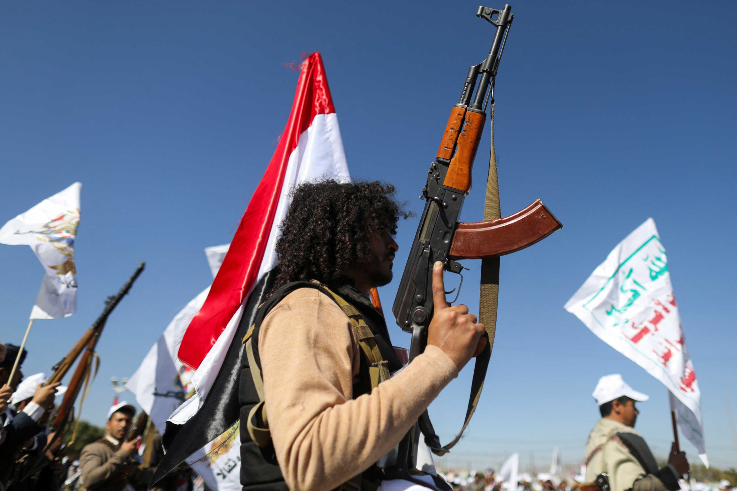 Οι Χούθι ανέλαβαν την ευθύνη για νέες επιθέσεις σε Ερυθρά Θάλασσα και Ισραήλ