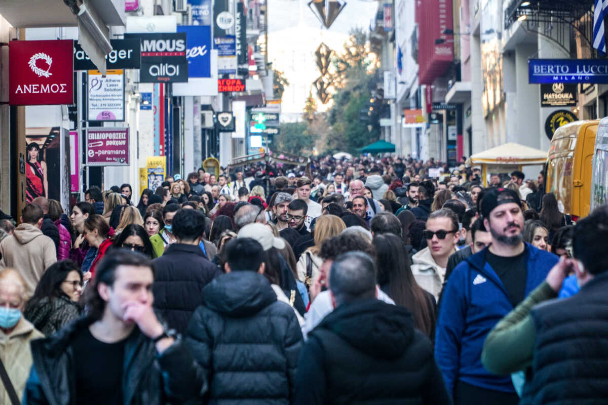 Κορονοϊός: Πόσο κοντά είμαστε στη λήψη μέτρων – Ανησυχία για την έξαρση πριν το ρεβεγιόν της Πρωτοχρονιάς