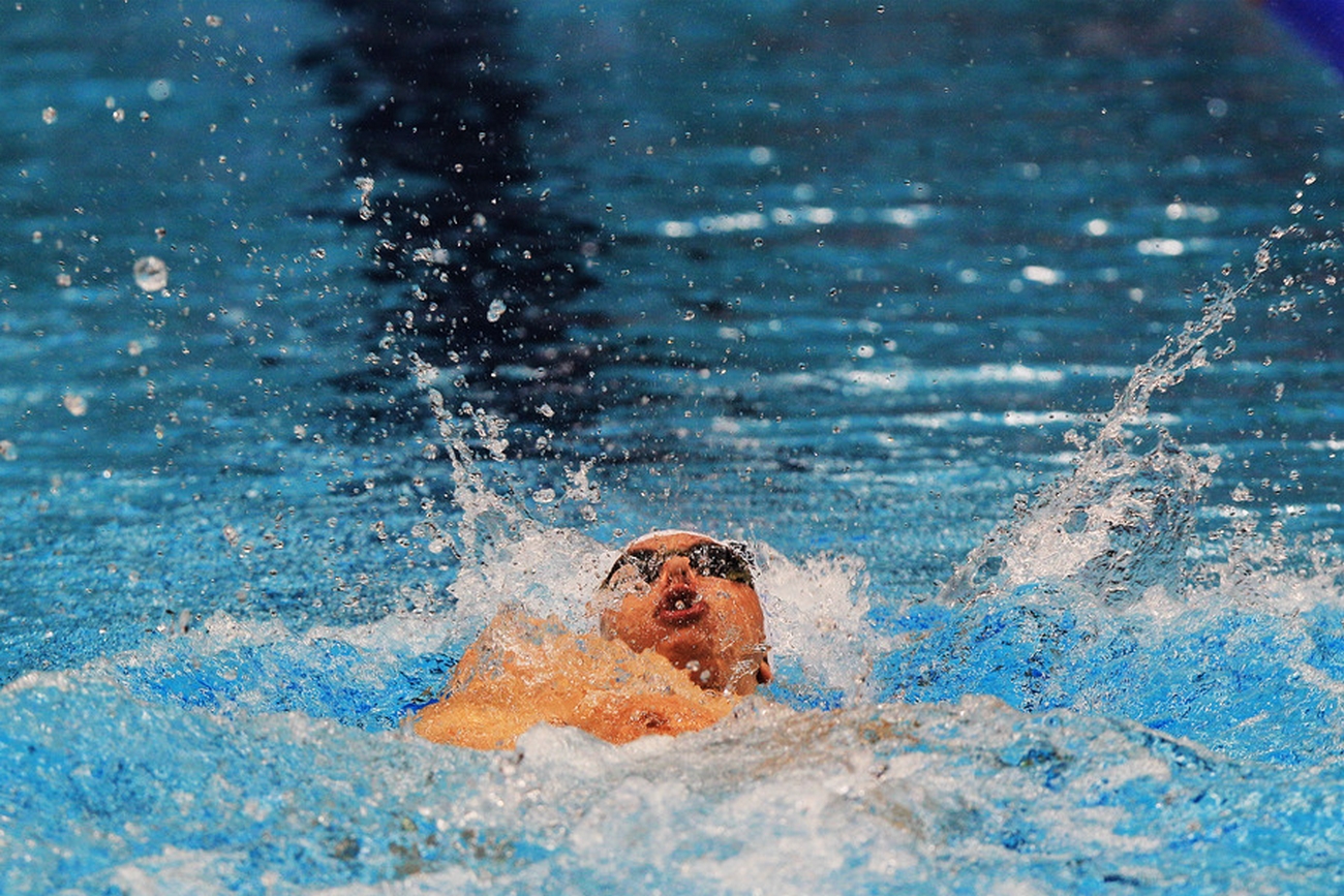 Ο Απόστολος Σίσκος προκρίθηκε στον τελικό του ύπτιου στο ευρωπαϊκό πρωτάθλημα κολύμβησης – Πρόκριση και για τον Ανδρέα Βαζαίο στη μικτή ατομική