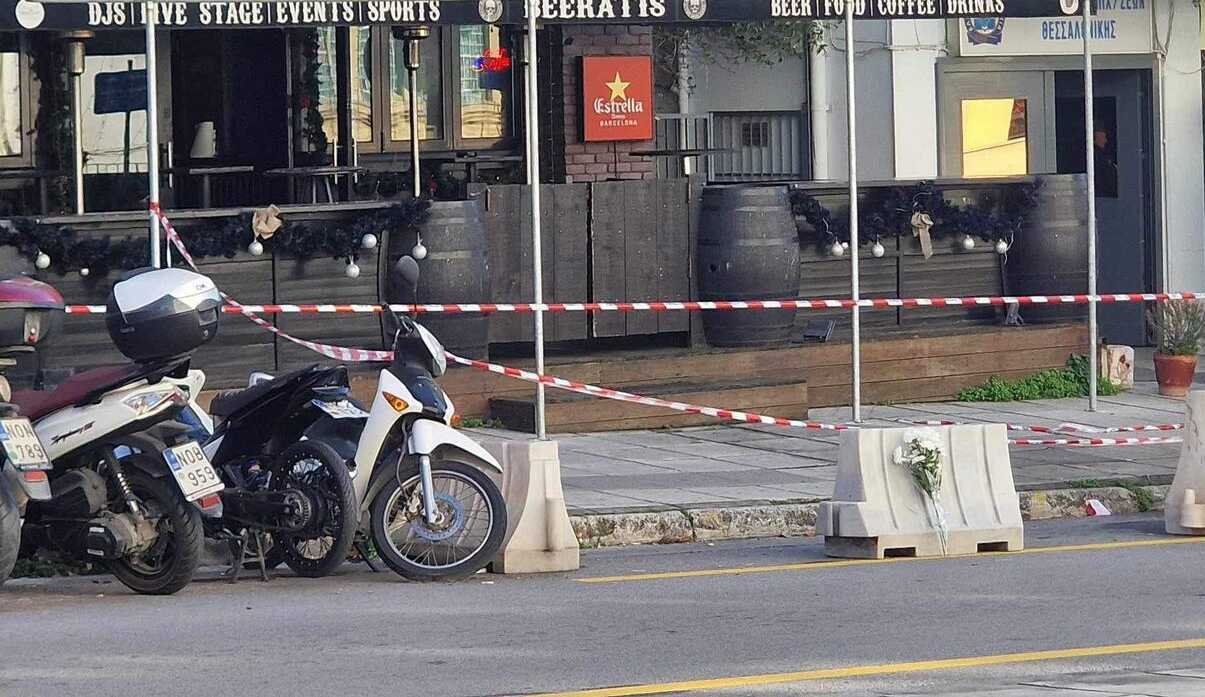 Θεσσαλονίκη: Δύο μαχαιριές δέχτηκε ο κουμπάρος του 32χρονου αστυνομικού – Γλίτωσε από τύχη