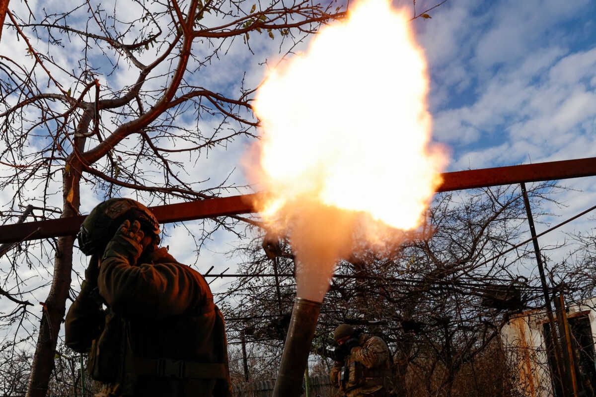 Ουκρανία: Τουλάχιστον 4 νεκροί από ρωσικούς βομβαρδισμούς στην Χερσώνα