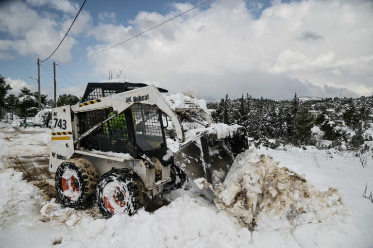 Χιόνια με θυελλώδεις ανέμους και πτώση θερμοκρασίας – Συστάσεις της Πολιτικής Προστασίας για την κακοκαιρία