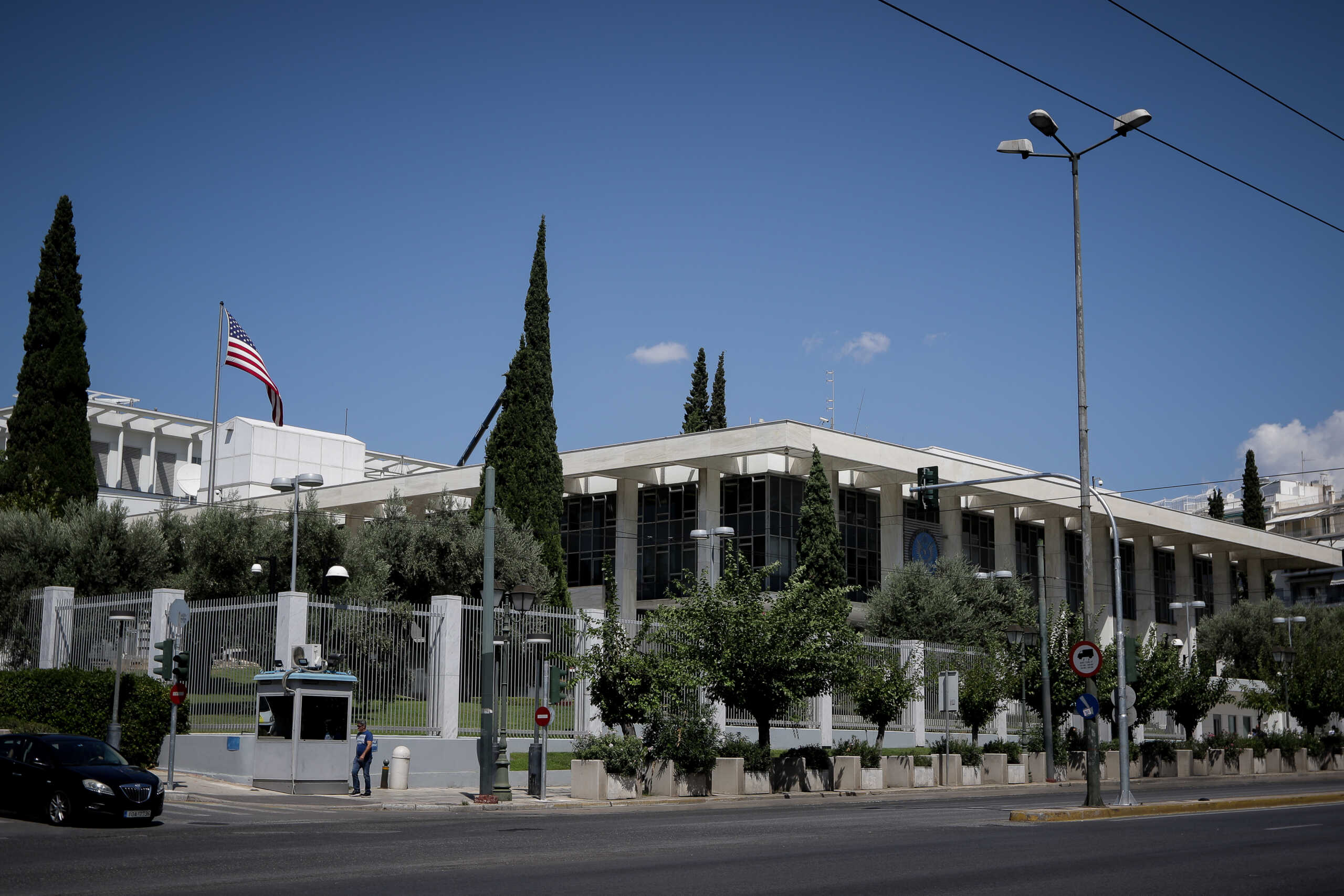 Κλειστά τη Δευτέρα η αμερικανική πρεσβεία και το προξενείο