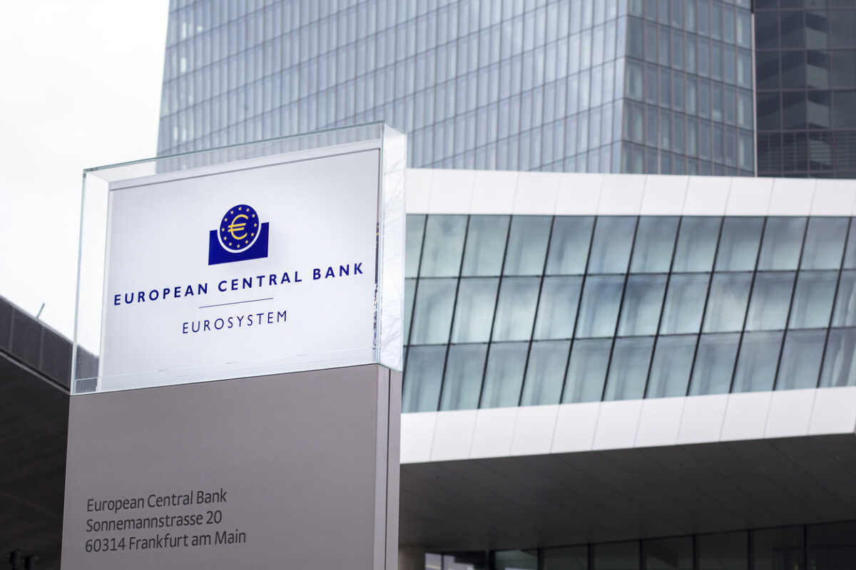 Άλλη μία «ανάγνωση» των προειδοποιήσεων της ΕΚΤ, για το «αριστερό» της χέρι και την επερχόμενη άμπωτη ρευστότητας