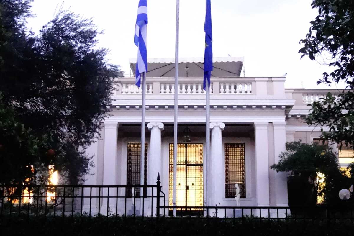 Κυβερνητικά στελέχη για ομόφυλα ζευγάρια: Μας κατηγορούν αυτοί που 4,5 χρόνια στην εξουσία δεν έφεραν τίποτα