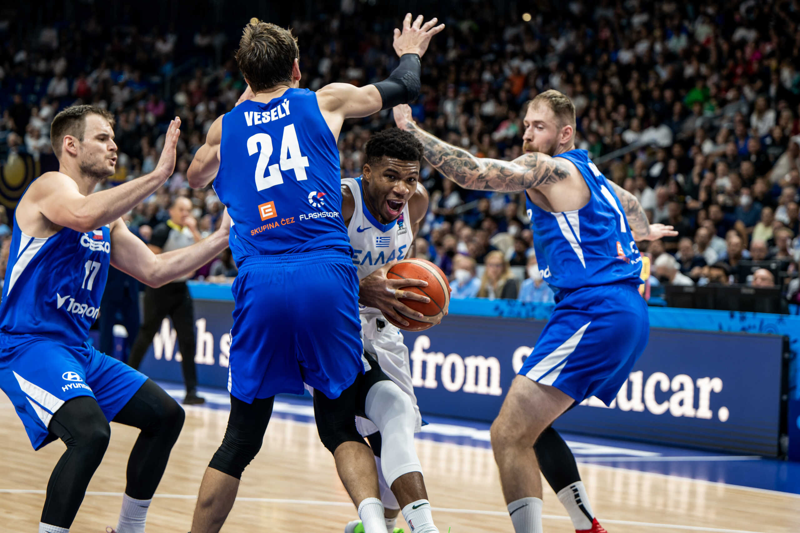 Προκριματικά Eurobasket 2025: Με Σατοράνσκι και Βέσελι η προεπιλογή των Τσέχων για την Ελλάδα