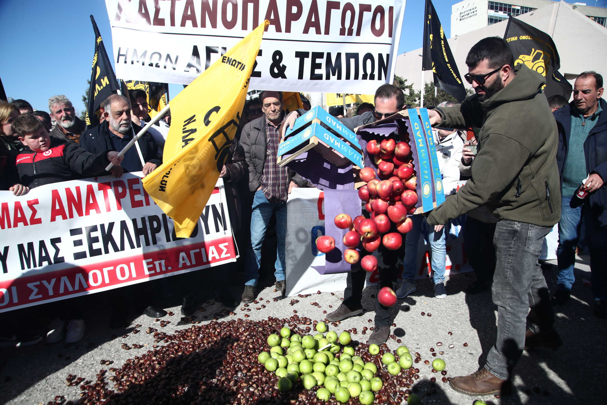 Θεσσαλονίκη: Ολοκληρώθηκε το αγροτικό συλλαλητήριο στην Agrotica – Οι εικόνες και οι σκέψεις των αγροτών