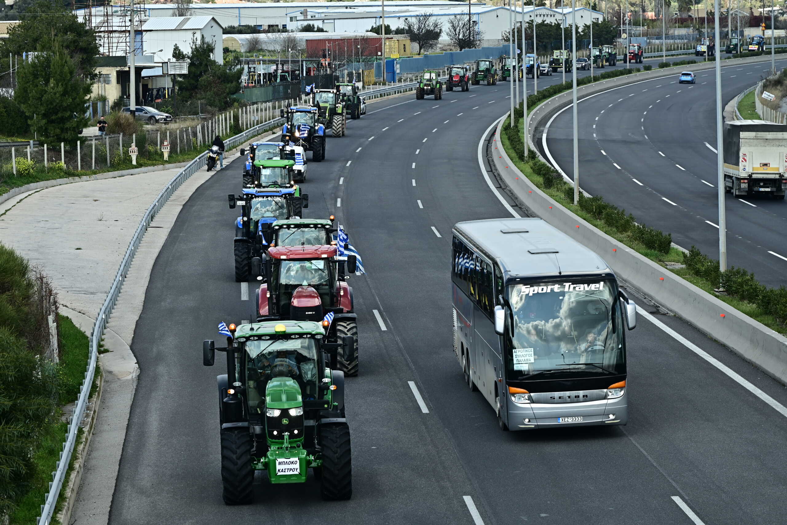 Σύσταση της ΕΛΑΣ για αποφυγή μετακινήσεων στο κέντρο της Αθήνας – Στις 18.30 το αγροτικό συλλαλητήριο