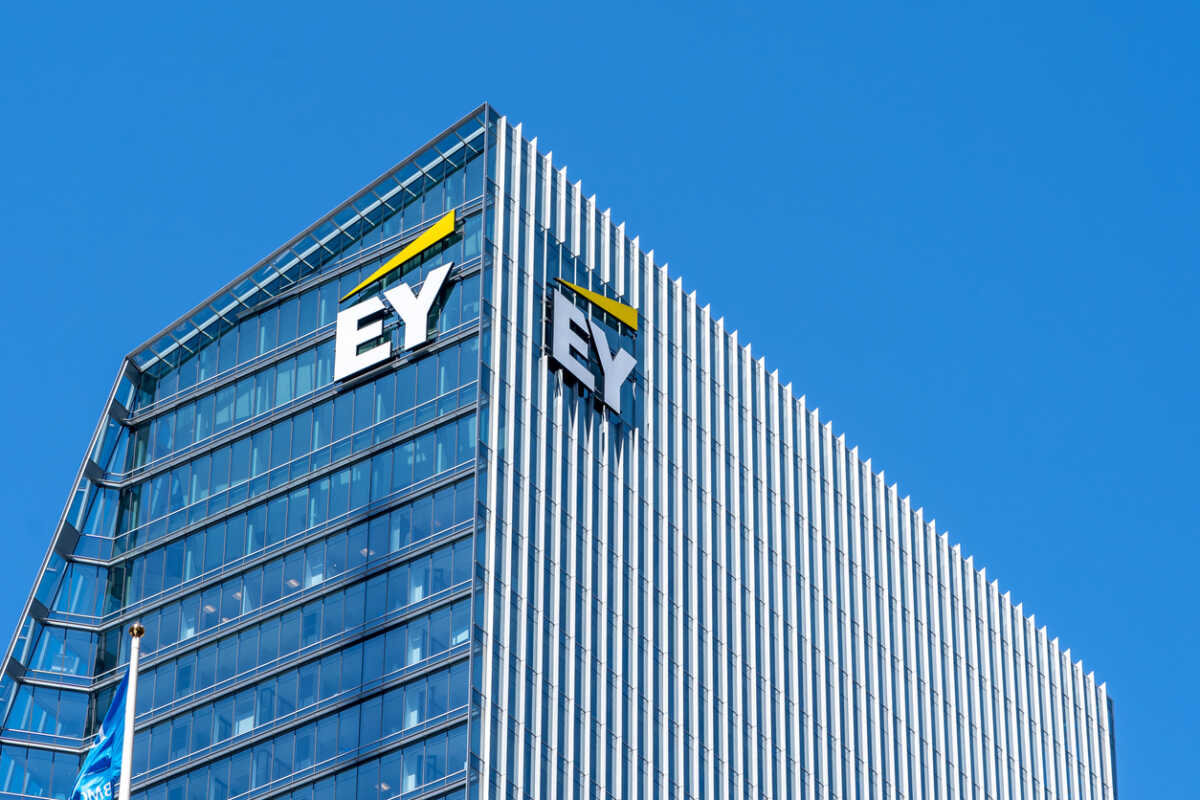 Ernst & Young: Οι ευρωπαϊκές τράπεζες πρωτοστατούν παγκοσμίως σε θέματα περιβάλλοντος, κοινωνίας και διακυβέρνησης