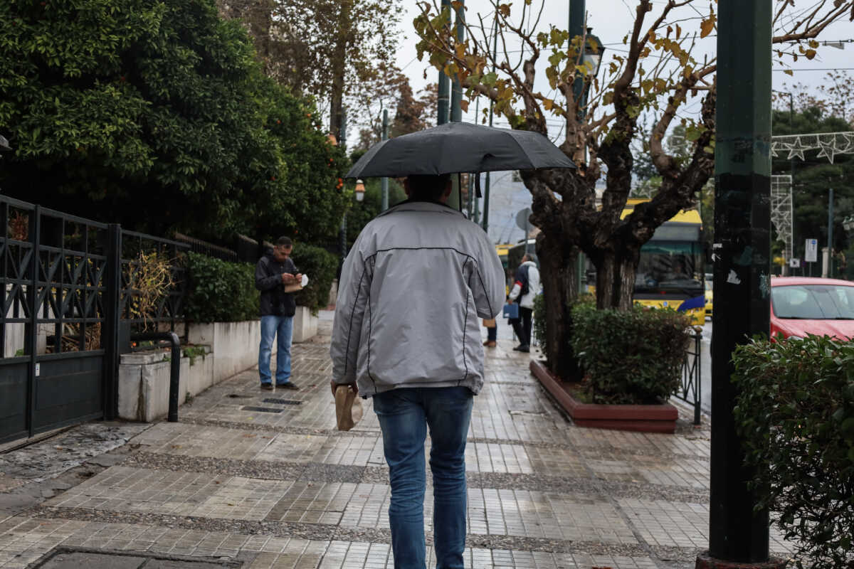 Καιρός σήμερα: Βροχές και καταιγίδες την Τετάρτη – 7 μποφόρ στα πελάγη