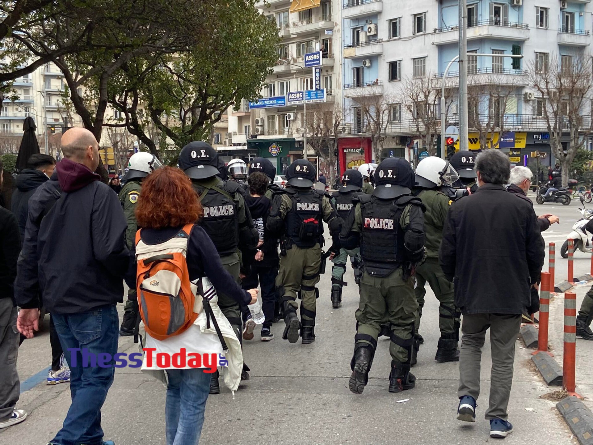 Θεσσαλονίκη: 4 προσαγωγές για τα επεισόδια με κουκουλοφόρους