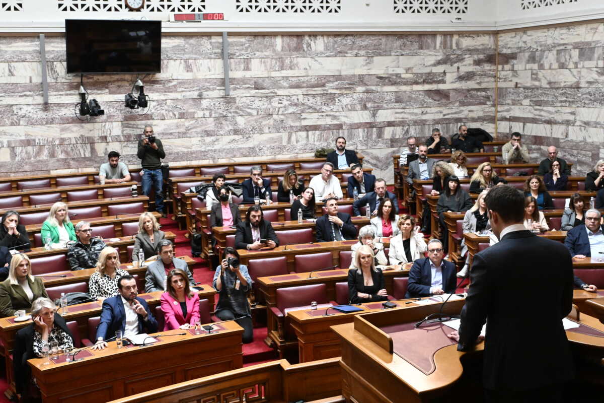 ΣΥΡΙΖΑ: «Μπαρουτοκαπνισμένο» το κλίμα λίγο πριν το συνέδριο – Κοινό μέτωπο κατά του ερωτηματολογίου Κασσελάκη